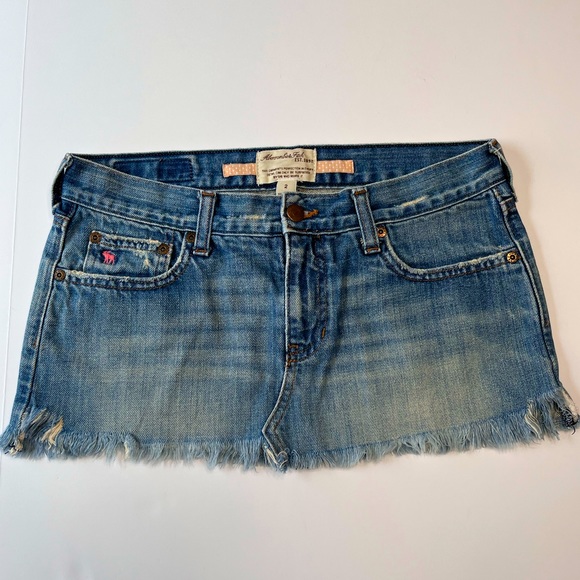 Abercrombie & Fitch Dresses & Skirts - Abercrombie & Fitch Mini/Micro Denim Skirt 2